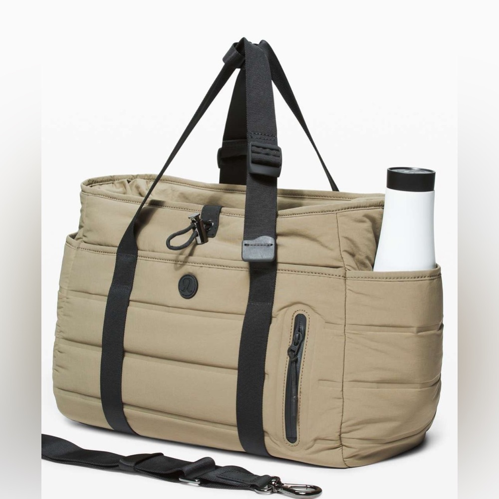 Authentic Lululemon hunter green (Highlander) Dash All Day Duffel/bag